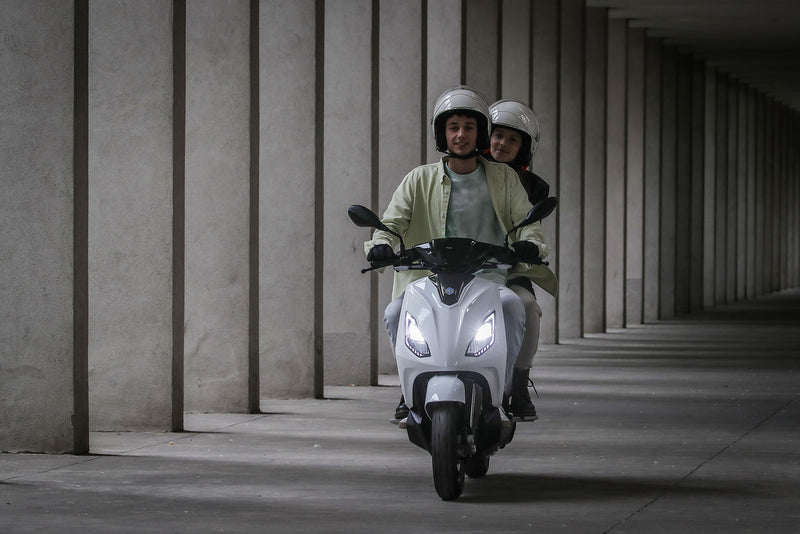 Electric Piaggio 1 - Forever White 2024- Save £300 Upon Registration